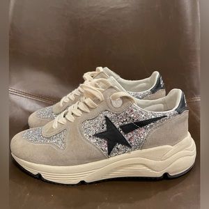 Golden goose running sole in silver glitter and dove grey suede